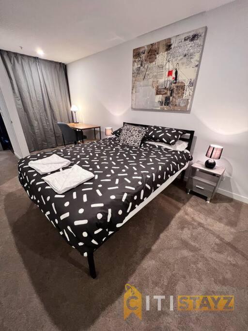 Magic At Midnight - Braddon Cbd - 1 Bd 1bth * Canberra